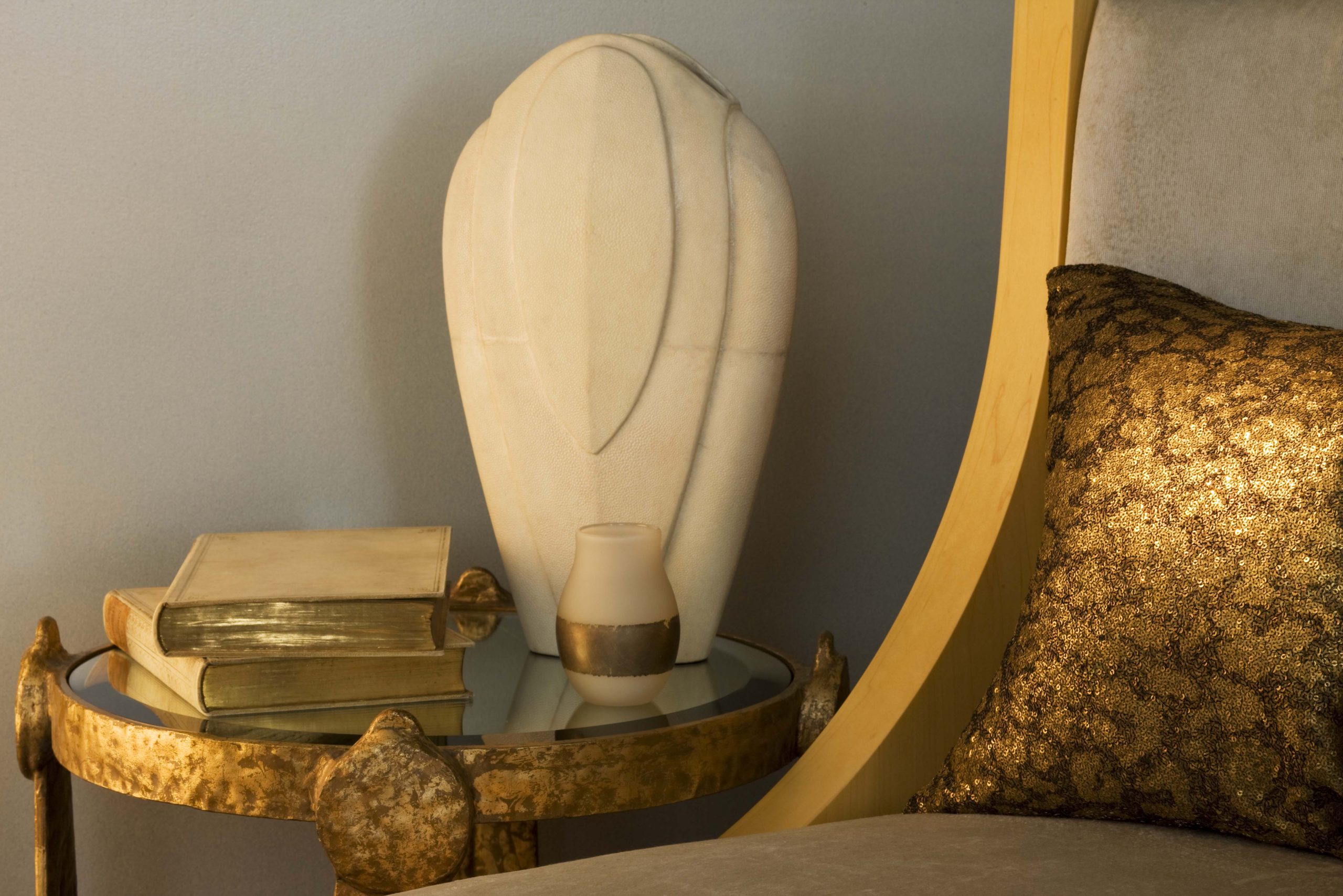 Read more about the article The Timeless Role of Embroidery in High-End Residential Interiors